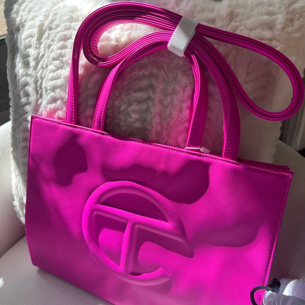 Telfar Medium Shopper - Azalea - Picture 9 of 9